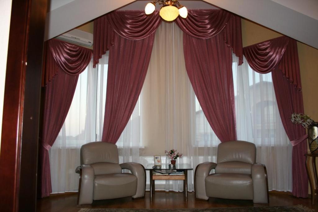 Prague Hotel Zaporizhia Exterior foto